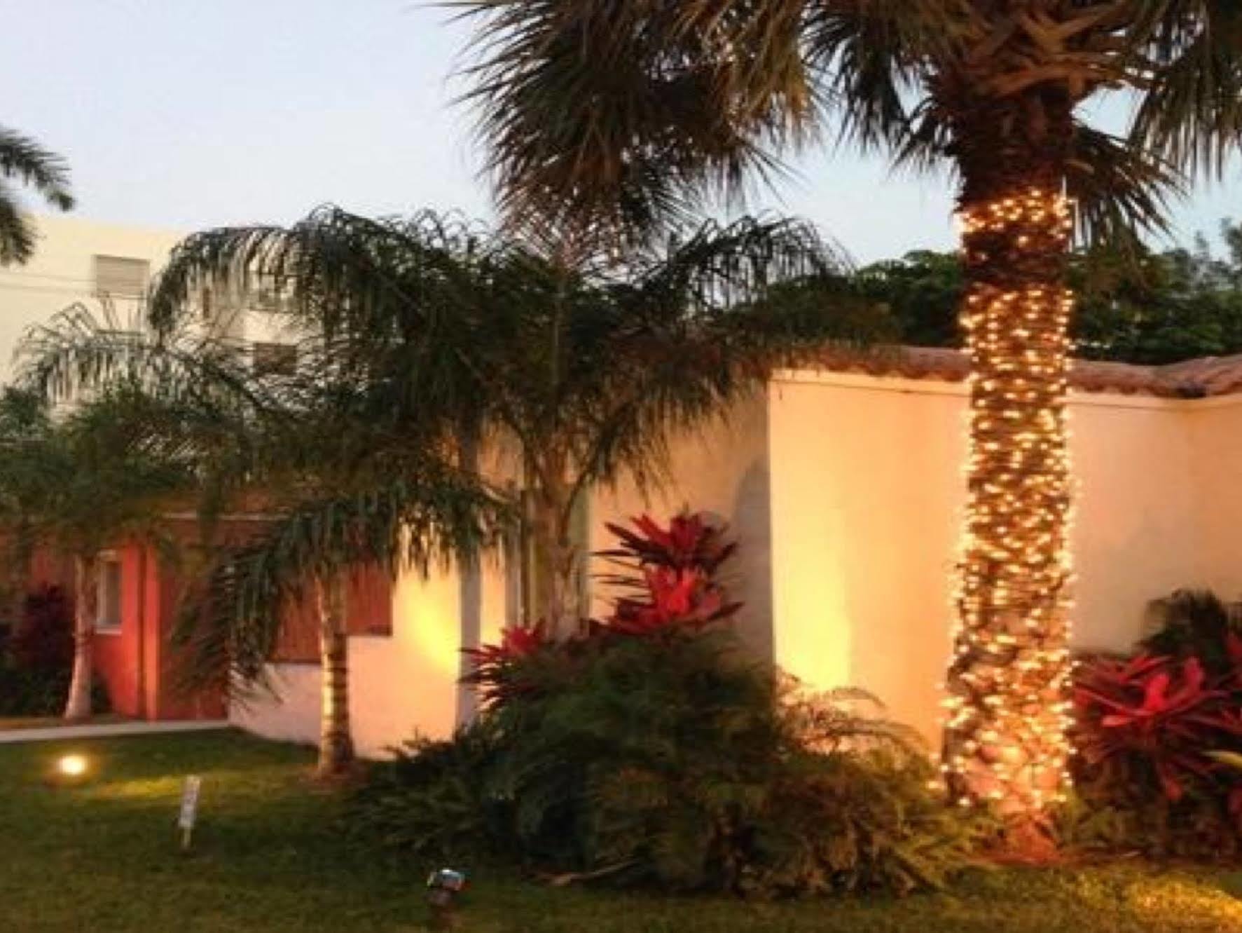Bikini Lodge (Adults Only) Miami Beach Bagian luar foto